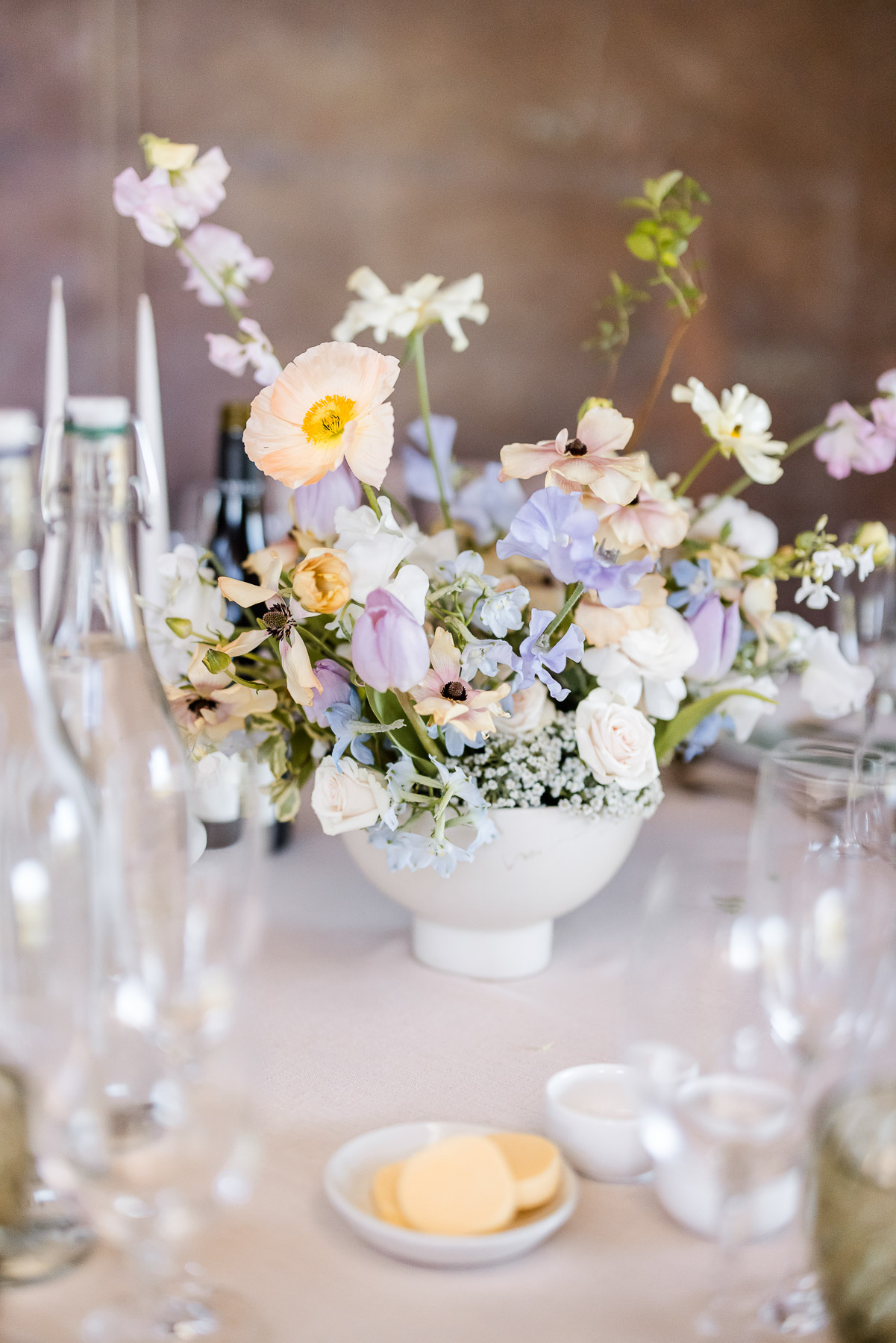 Floral table decorations by one splendid day in the Gilly Flower