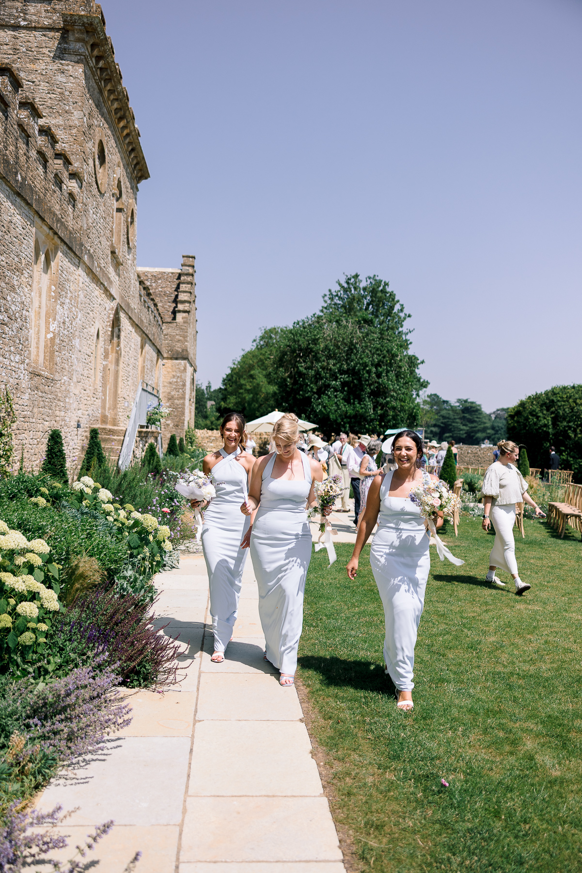 Guests walking to the drinks reception 