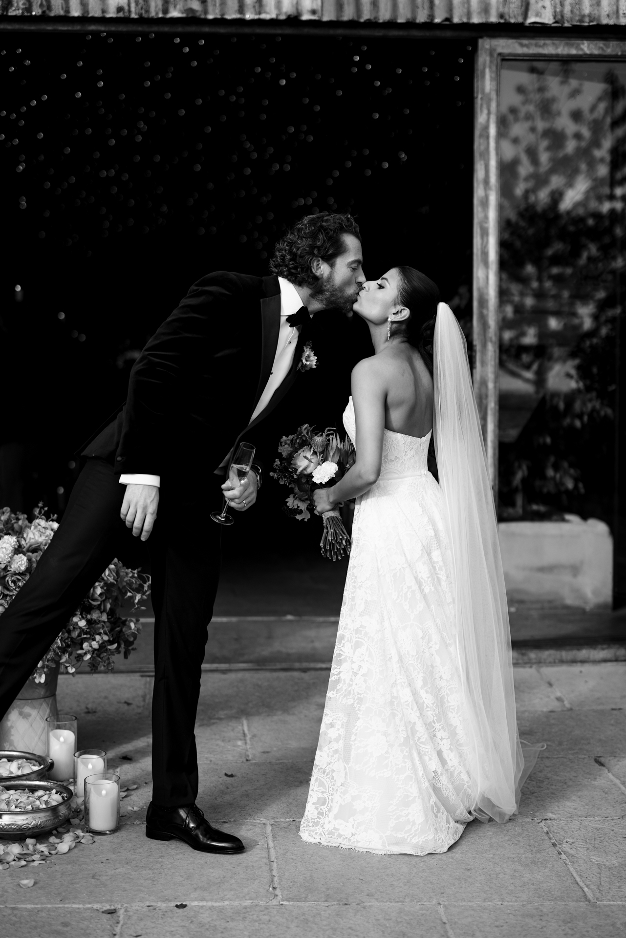 Bride at elmore reading a card